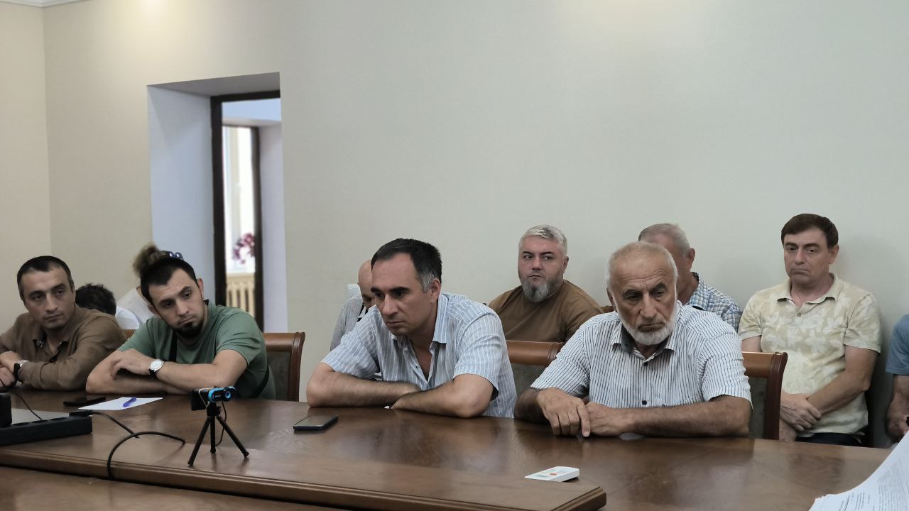 Госжилинспекция РД поручила управляющим компаниями держать на особом контроле заявления участников СВО и членов их семей